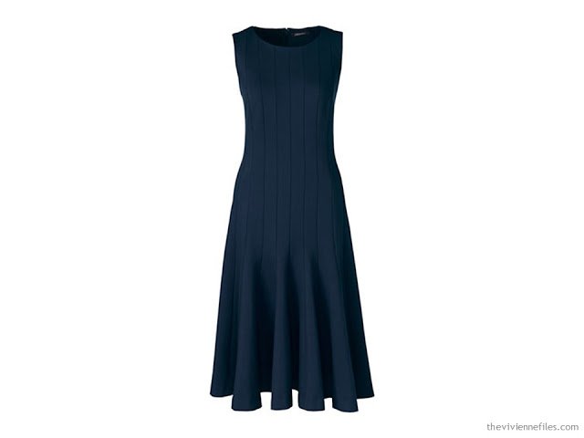 14 ways to wear a simple navy dress in a capsule wardrobe